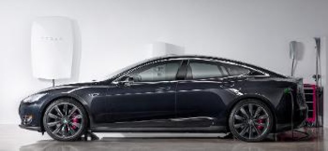Tesla reveals new home, business batteries